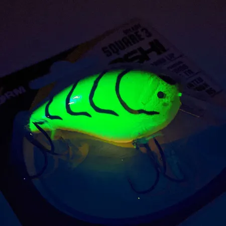 Storm Arashi Silent Square 3 UV (świeci w ultrafiolecie), Mossy Chartreuse Craw, 14 g wobler #11413