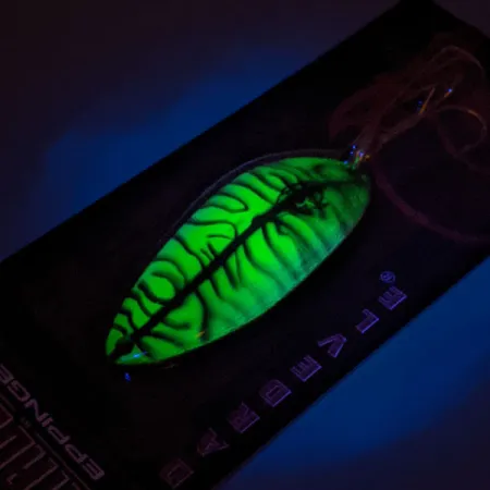 Eppinger ​Dardevle Devle-Dog UV (świeci w ultrafiolecie), Makrela (N)/nikiel, 14 g błystka wahadłowa #13091