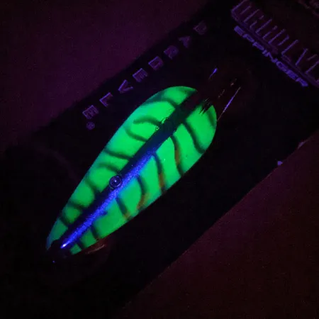 Eppinger Błystka antyzaczepowa Dardevle Imp UV (świeci w ultrafiolecie), 39 Makrela (N)/nikiel, 11 g błystka wahadłowa #17530