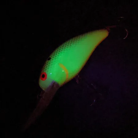 Bomber model 7A baby striper UV (świeci w ultrafiolecie), żółty, 14 g wobler #14863