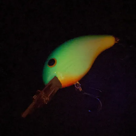 Bandit 200 UV (świeci w ultrafiolecie), 8,5 g wobler #15086