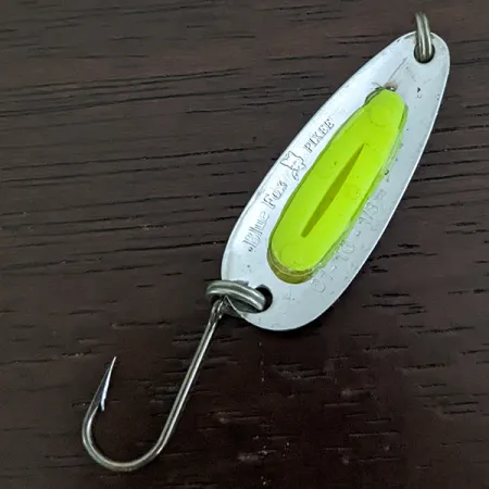 Blue Fox Pixee UV (świeci w ultrafiolecie), Chrom/żółty, 3,5 g błystka wahadłowa #16170