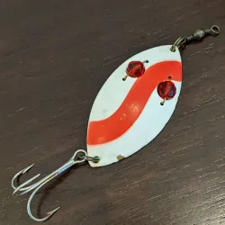 Red Eye Wiggler