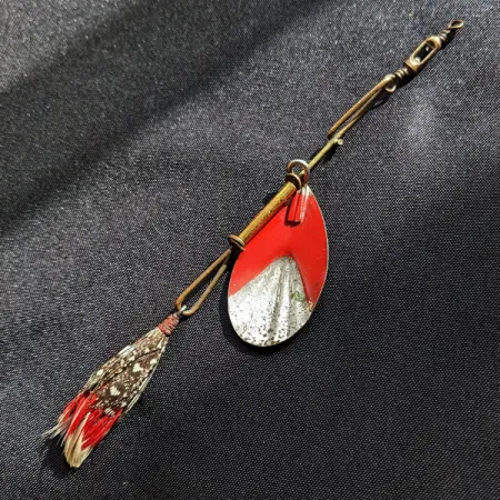 Pflueger Fluted Bait 4 Bull dog quality, Nikiel/Czerwony, 6 g błystka obrotowa #18004