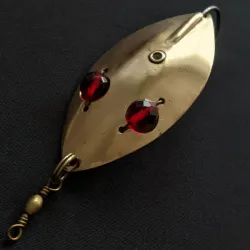 Weedless Red Eye Wiggler