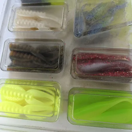 Bass Pro Shops Tournament Series 80 ps, zielony/perłowy/brązowy/czerwony/niebieski #21201