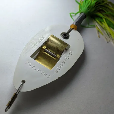 Norman Weedwalker, biały/żółty/zielony, 19 g błystka wahadłowa #21458