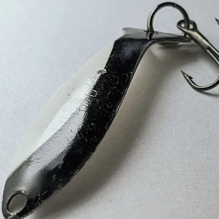 Worth Fly Rod Demon, czarny/biały/nikiel, 1,5 g błystka wahadłowa #21499