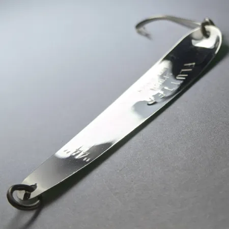 Luhr Jensen Flutter Spoon 44 Glow, nikiel/biały/zielony Glow - świeci w ciemności, 4 g błystka wahadłowa #22875