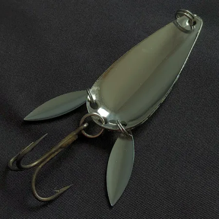 Luhr Jensen Rattlesnake Glow, nikiel/biały/zielony Świeci w ciemności, 14 g błystka wahadłowa #22894