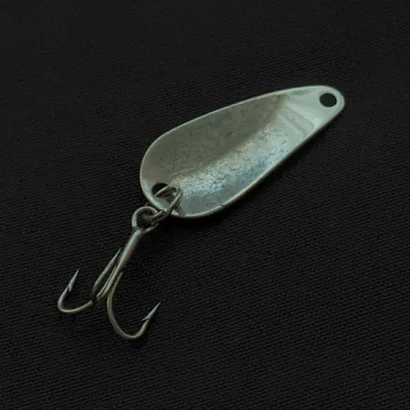 Weller Gypsy King Deluxe, nikiel/biały/czarny, 1,5 g błystka wahadłowa #23058