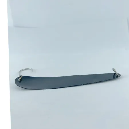 Luhr Jensen Flutter Spoon 38, black, 10 g błystka wahadłowa #23686