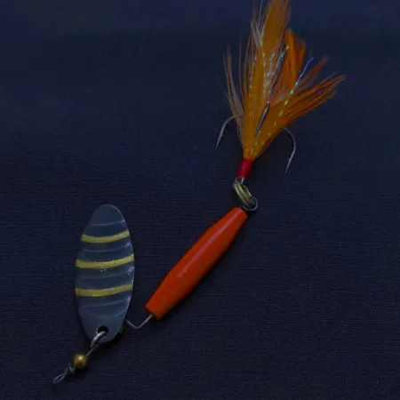 Worth #301, czerwony/czarny/złoty, 9 g błystka obrotowa #24357