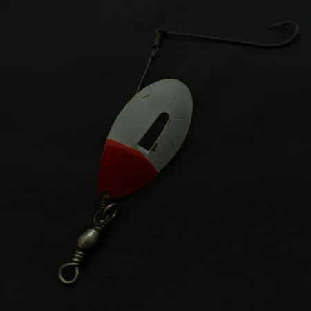 Błystka Weller June-Bug, czerwono-biała, 6 g, asymetryczna, #24704