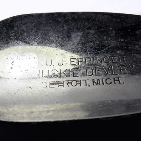 Eppinger Dardevle Huskie Devle, czerwony/biały, 91 g błystka wahadłowa #0245