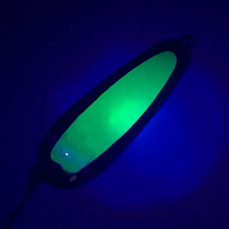 Luhr Jensen Flutter Spoon UV (świeci w ultrafiolecie), 7,5 g błystka wahadłowa #4746