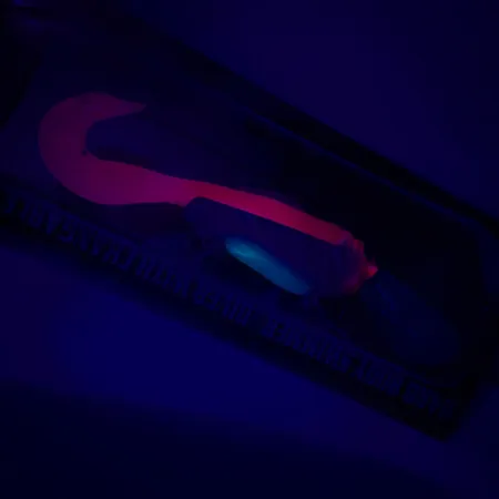 Montauk Mike's Gokai, niebieski/czerwony, 14 g wobler #5552